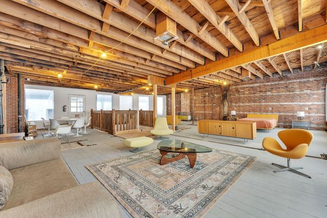 15 Central Street, Woodstock, VT 05091