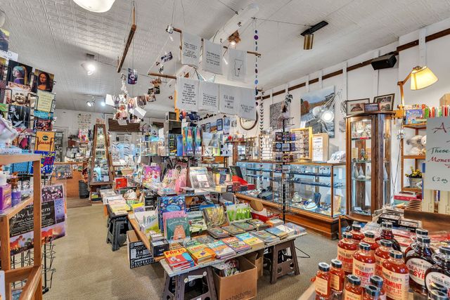 15 Central Street, Woodstock, VT 05091