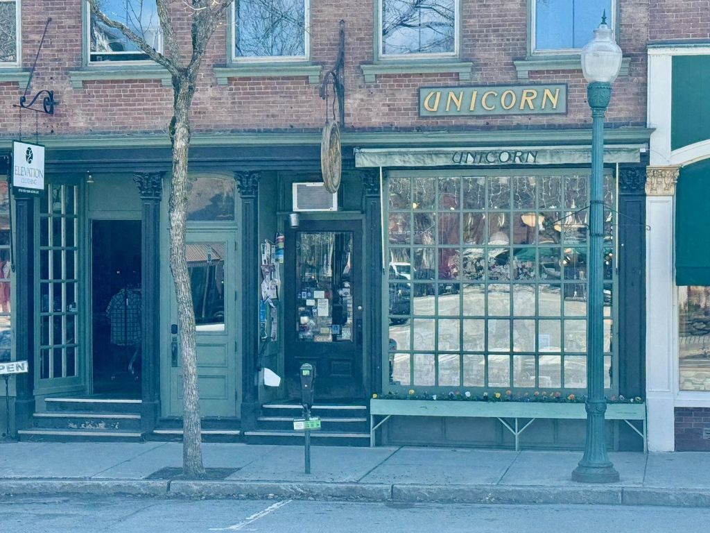 15 Central Street, Woodstock, VT 05091