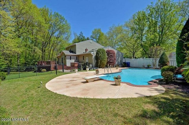 9 Emory Drive, Lincroft, NJ 07738