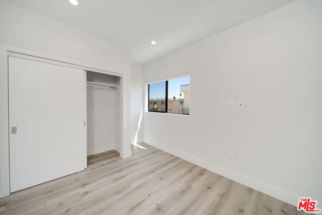 406 N Kenmore Avenue, Los Angeles, CA 90004