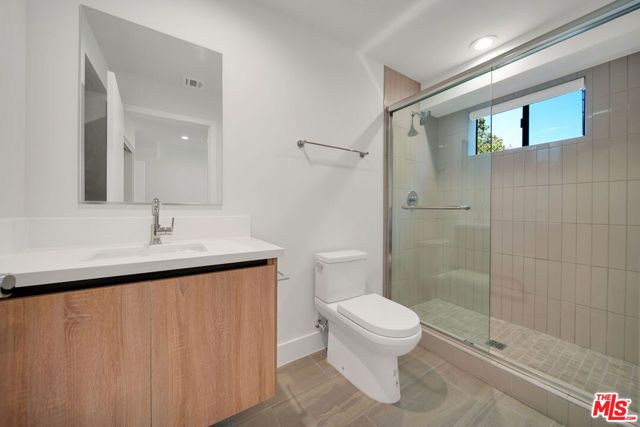 406 N Kenmore Avenue, Los Angeles, CA 90004