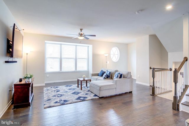 8244 HICKORY HOLLOW DR, Glen Burnie, MD 21060