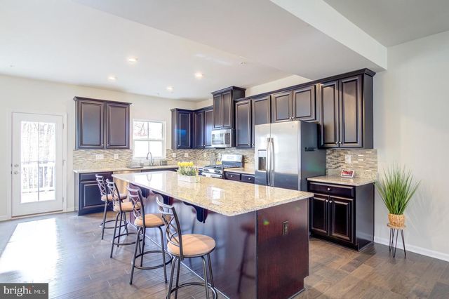 8244 HICKORY HOLLOW DR, Glen Burnie, MD 21060