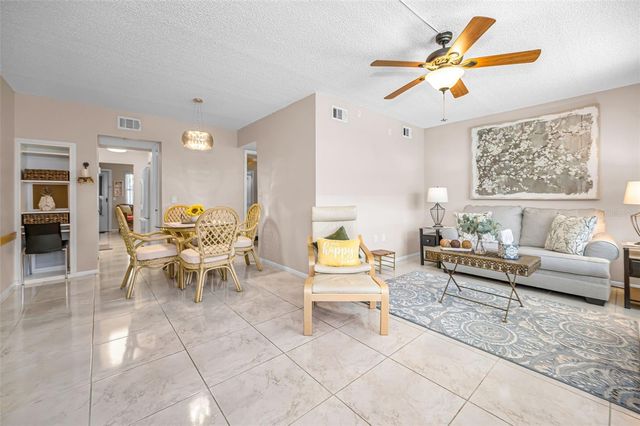 5257 81ST LANE N 2, St Petersburg, FL 33709