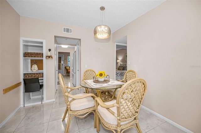 5257 81ST LANE N 2, St Petersburg, FL 33709