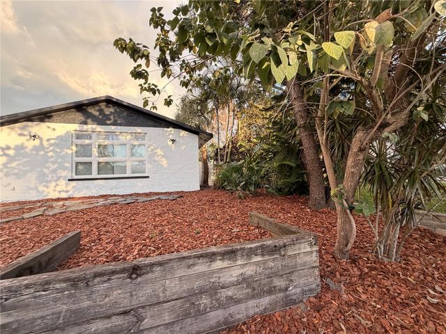 7513 RUSTIC DRIVE, Tampa, FL 33634