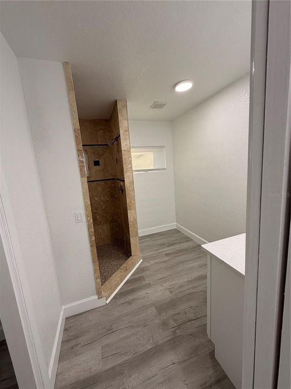 Image 15 of property listing at 7513 RUSTIC DRIVE, Tampa, FL 33634