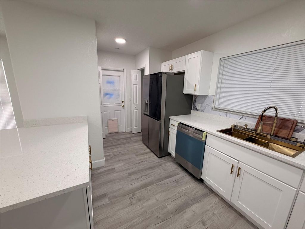 Image 19 of property listing at 7513 RUSTIC DRIVE, Tampa, FL 33634