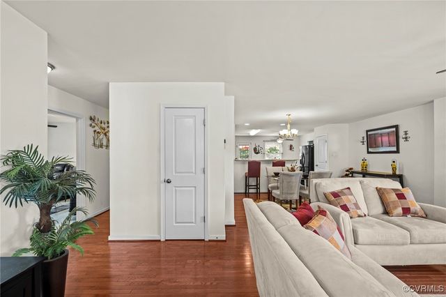 9949 Reymet Ct, North Chesterfield, VA 23237