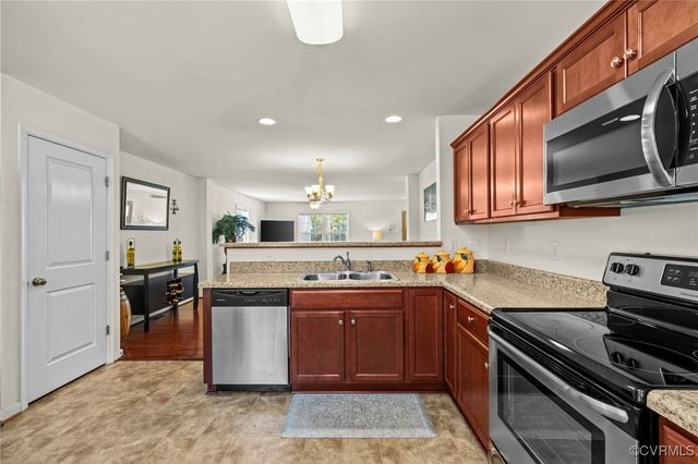 9949 Reymet Ct, North Chesterfield, VA 23237