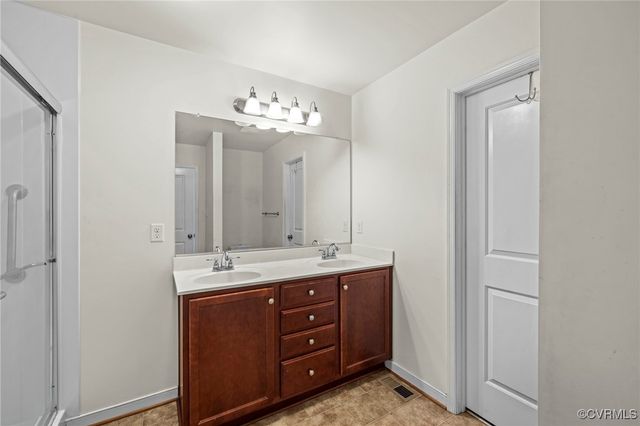 9949 Reymet Ct, North Chesterfield, VA 23237