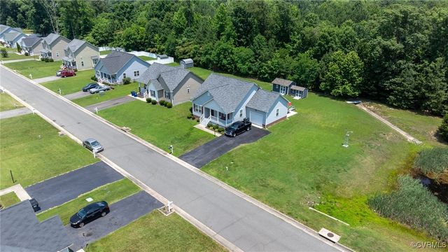 9949 Reymet Ct, North Chesterfield, VA 23237