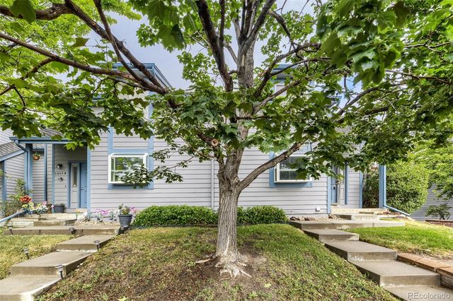 2405 S Worchester Court B, Aurora, CO 80014