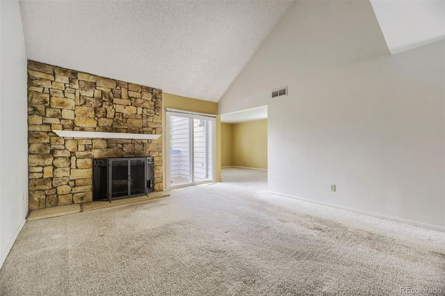 2405 S Worchester Court B, Aurora, CO 80014