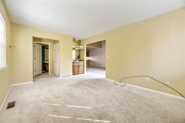 2405 S Worchester Court B, Aurora, CO 80014