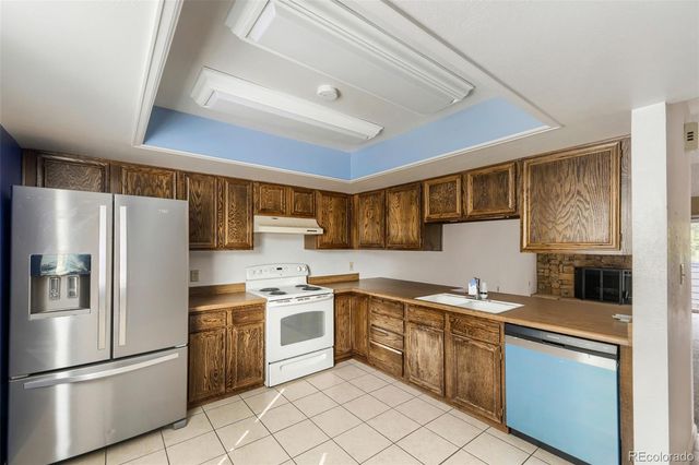 2405 S Worchester Court B, Aurora, CO 80014