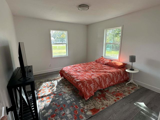 614 Fm 1406 Road, Winnie, TX 77665