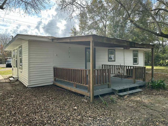 614 Fm 1406 Road, Winnie, TX 77665