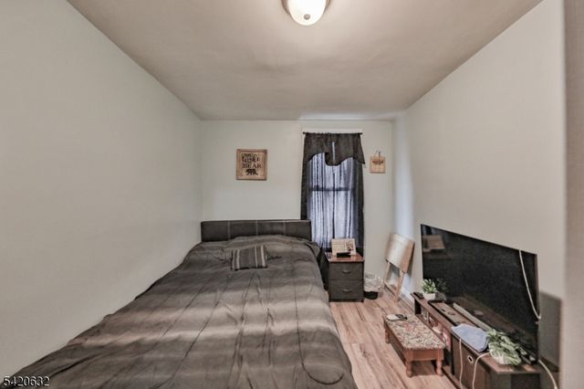 300 Chambers St, Phillipsburg Town, NJ 08865