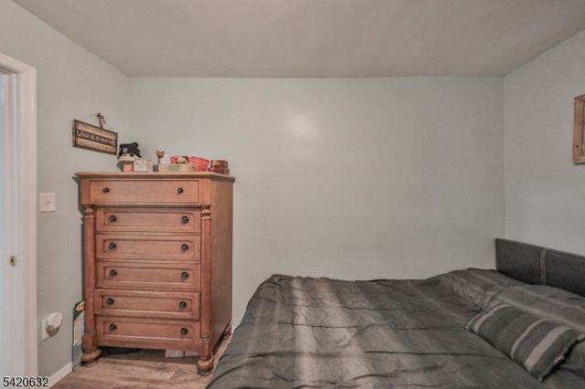 300 Chambers St, Phillipsburg Town, NJ 08865