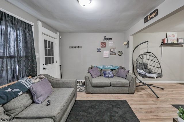 300 Chambers St, Phillipsburg Town, NJ 08865