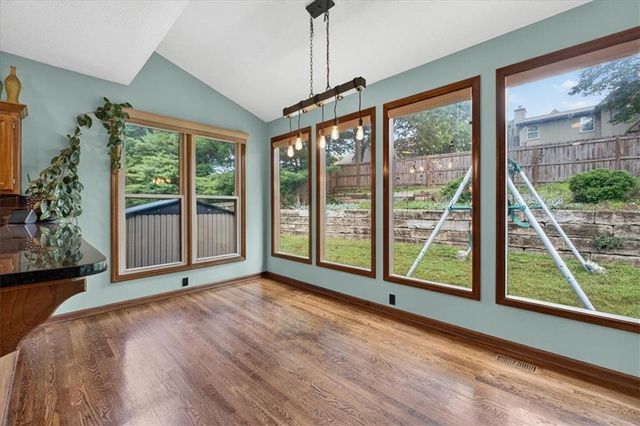 1608 NE 81st Street, Kansas City, MO 64118