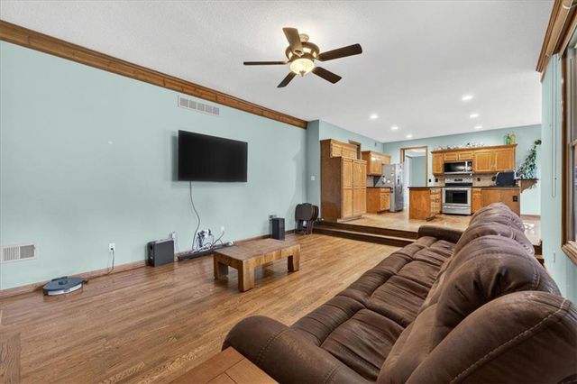 1608 NE 81st Street, Kansas City, MO 64118