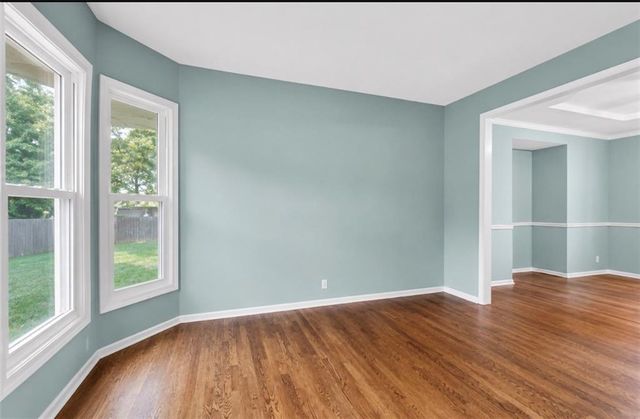 1608 NE 81st Street, Kansas City, MO 64118