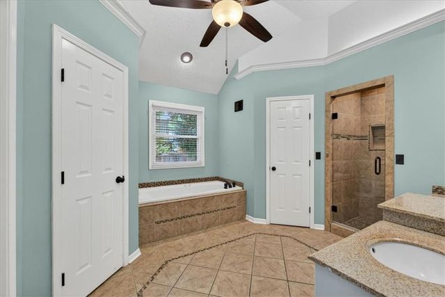 1608 NE 81st Street, Kansas City, MO 64118