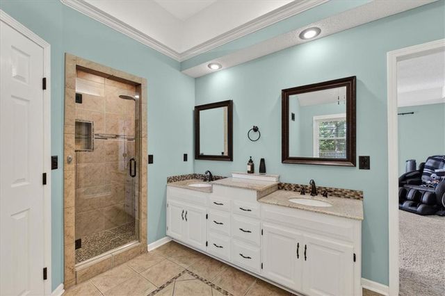 1608 NE 81st Street, Kansas City, MO 64118