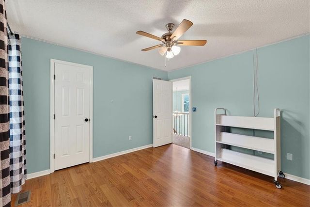 1608 NE 81st Street, Kansas City, MO 64118
