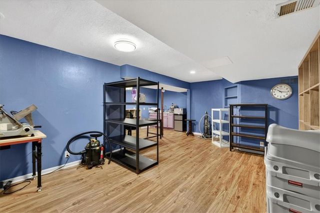 1608 NE 81st Street, Kansas City, MO 64118