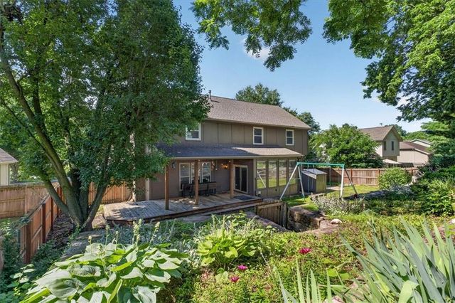 1608 NE 81st Street, Kansas City, MO 64118