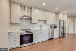 210 E BOSCAWEN ST #200, Winchester, VA 22601
