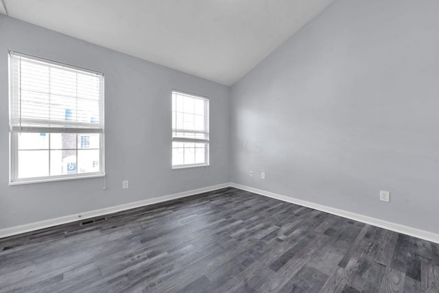 8326 Bruntsfield Road, Columbus, OH 43235