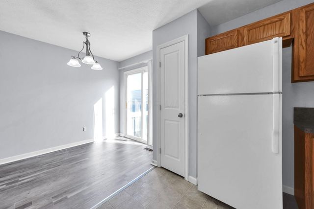 8326 Bruntsfield Road, Columbus, OH 43235