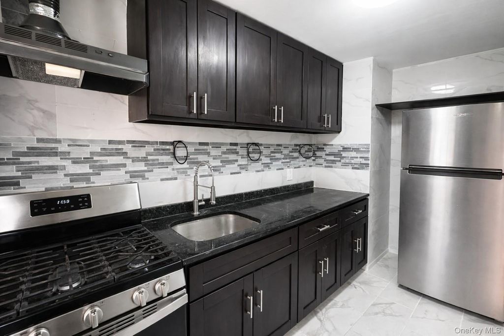 141-20 77 Road 1C, Kew Garden Hills, NY 11367