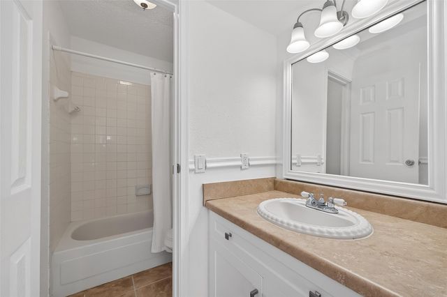 12660 Ashford Point Drive 606, Houston, TX 77082