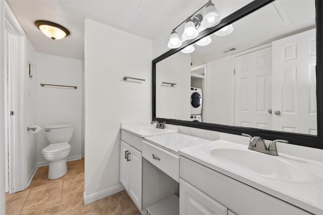 12660 Ashford Point Drive 606, Houston, TX 77082