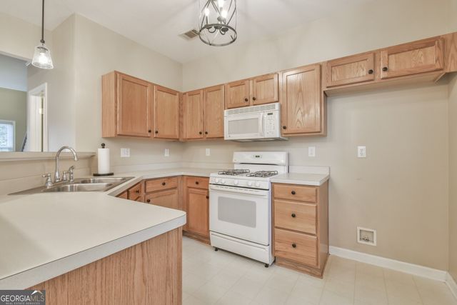 2184 Mill Garden Run, Buford, GA 30519