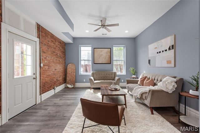 3244 Michigan Avenue, St Louis, MO 63118