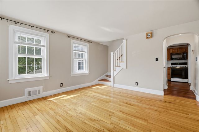 74 Macarthur Road, Woonsocket, RI 02895