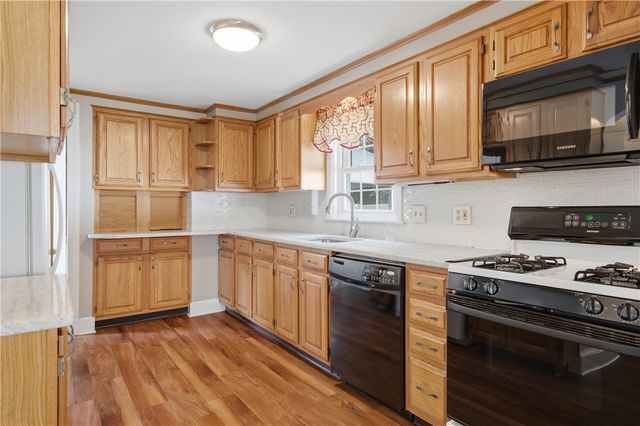 74 Macarthur Road, Woonsocket, RI 02895