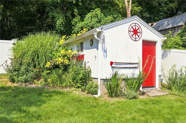 74 Macarthur Road, Woonsocket, RI 02895