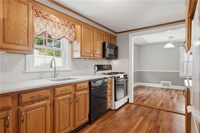 74 Macarthur Road, Woonsocket, RI 02895