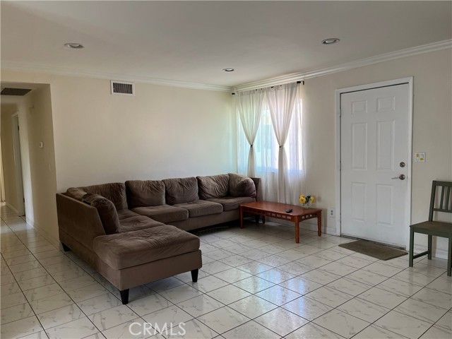 3520 S Gauntlet, West Covina, CA 91792