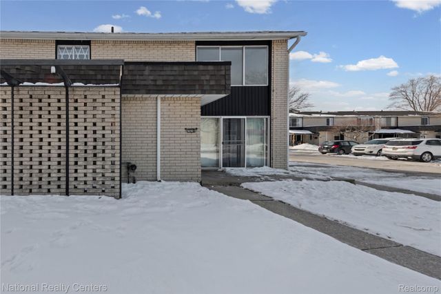 8232 Karam Boulevard 1, Warren, MI 48093