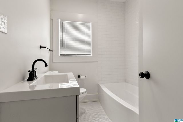 1101 7TH AVENUE W, Birmingham, AL 35204