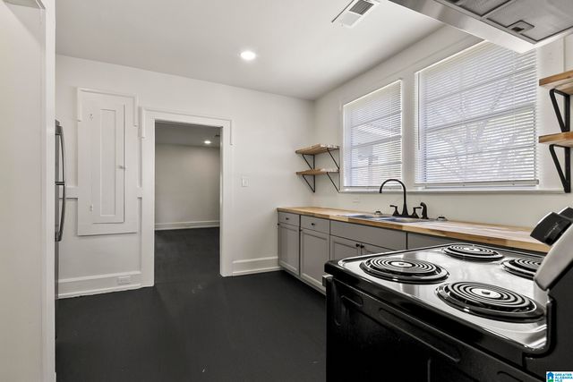 1101 7TH AVENUE W, Birmingham, AL 35204